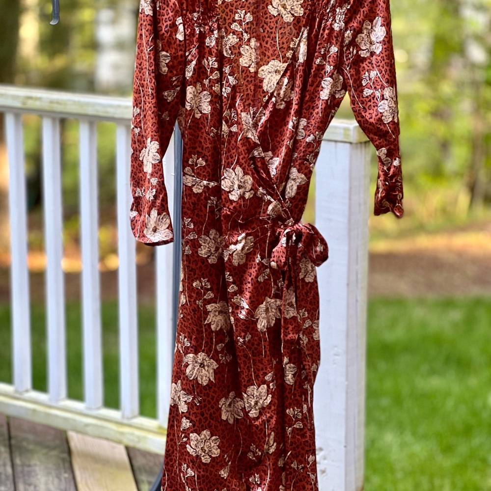 Flowy Silk Wrap Dress for party or date night Size M